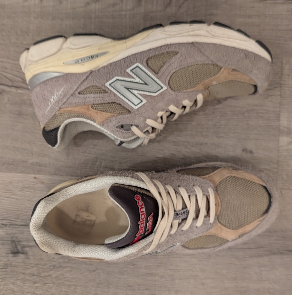 New Balance x Teddy Santis 990v3 - Picture 2 of 5